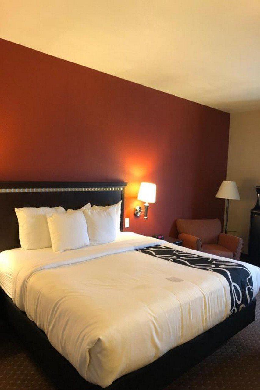 Americas Best Value Inn - Gun Barrel City Exterior photo