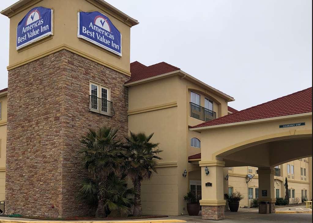 Americas Best Value Inn - Gun Barrel City Exterior photo